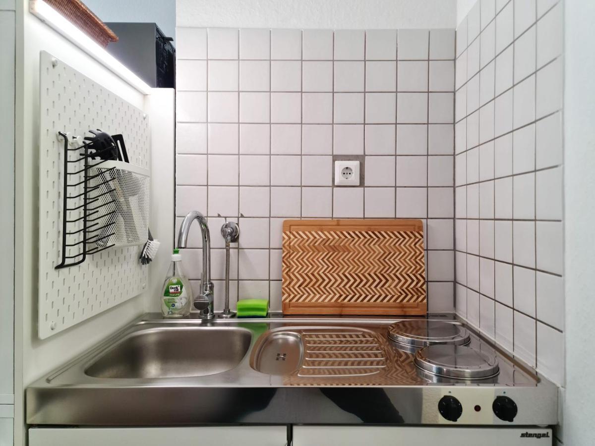 Schoene Ferienwohnung Im Zentrum Mit Self Check-In Und Free Wifi Essen Bagian luar foto