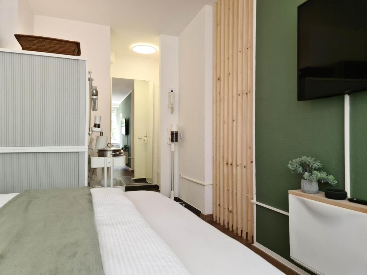 Schoene Ferienwohnung Im Zentrum Mit Self Check-In Und Free Wifi Essen Bagian luar foto
